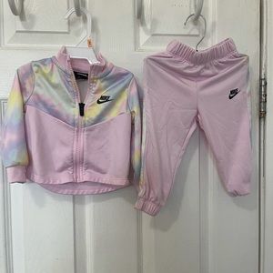 Bundle Nike Toddler jump suits  size 6-12 month